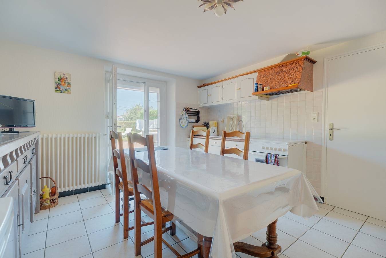 Apartamento entero, Apartamento 'Charmant De Plein Pied' con Jardín Privado y Wi-Fi in Cancale, Bahía del Monte Saint-Michel