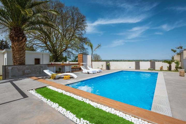 Gîte pour 3 personnes, avec piscine ainsi que jardin et vue à Ragusa - 2