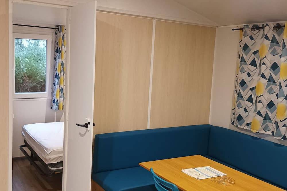 Mobil-home cómodo con terraza in Luynes, Región de Tours