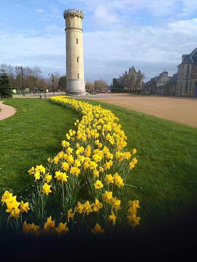 Chambres d'hotes le nid du phare avec option jacuzzi privé in Honfleur, Lisieux und Umgebung