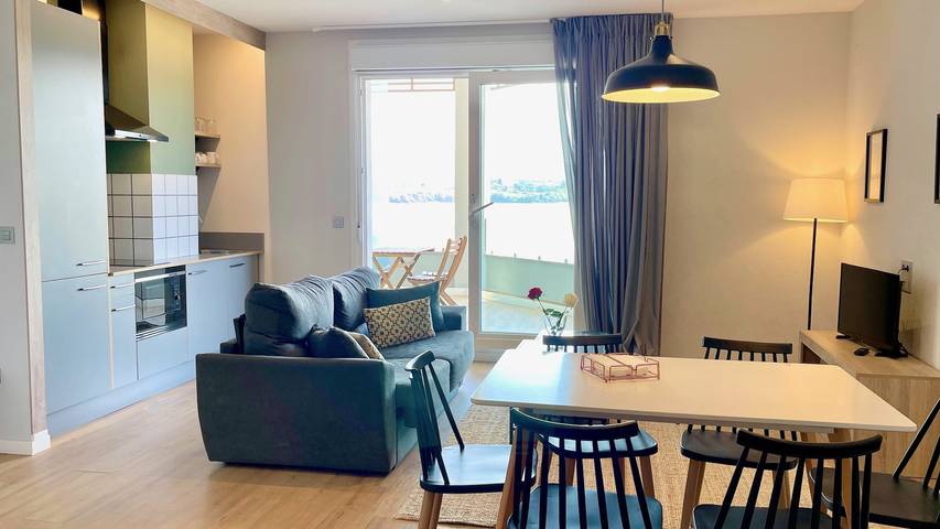 Entire apartment, The Cliffs A Ribeira - Rapadoira in Foz, A Mariña Lucense