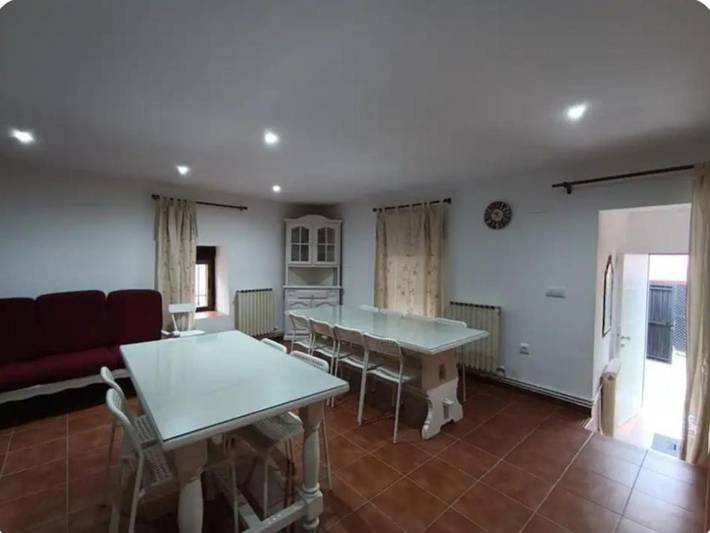 Location de vacances pour 12 personnes, avec jardin ainsi que vue et piscine à Ávila - 4