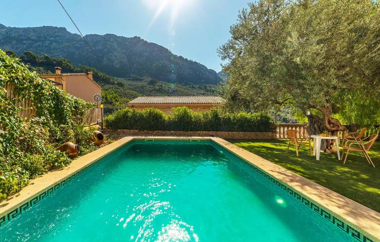 Acogedor apartamento con piscina a 100 m de Bella Vista in Fornalutx, Mallorca Oeste