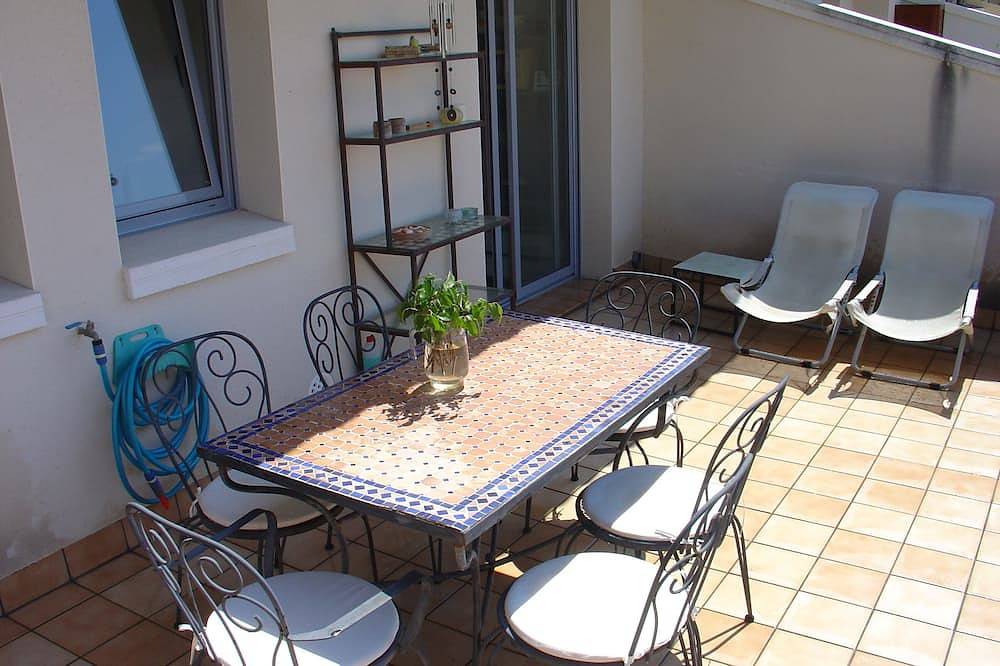 Apartamento entero, Duplex centro Sitges a 50 metros playa- Wifi gratis, A/C y Parking privado in Sitges, Garraf