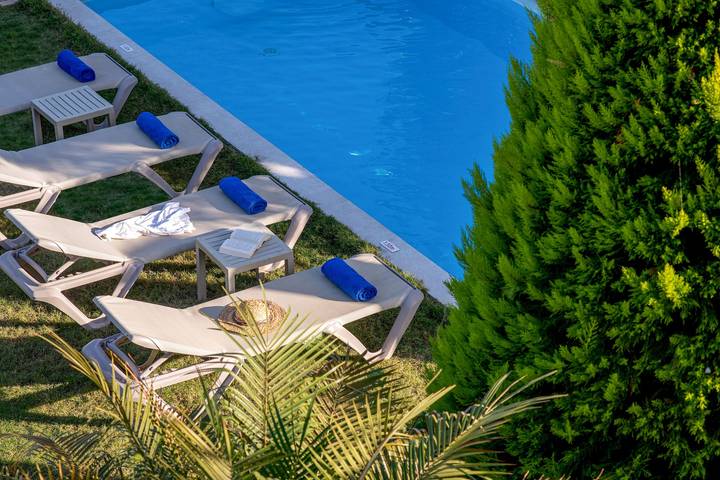 Location de vacances pour 8 personnes, avec piscine et jardin, adapté aux familles dans Gouves - 4