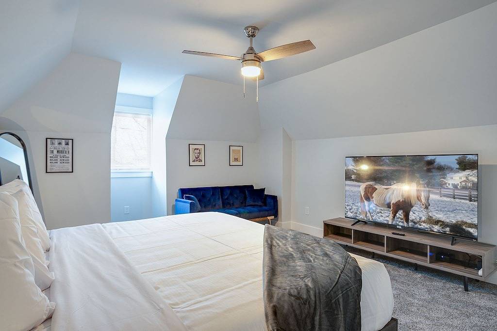 Summer Special 🥃 Bourbon Trail-Downtown-Mins to Rupp-Uk-Restaurant-Renovated 🐎 in Lexington, Kentucky