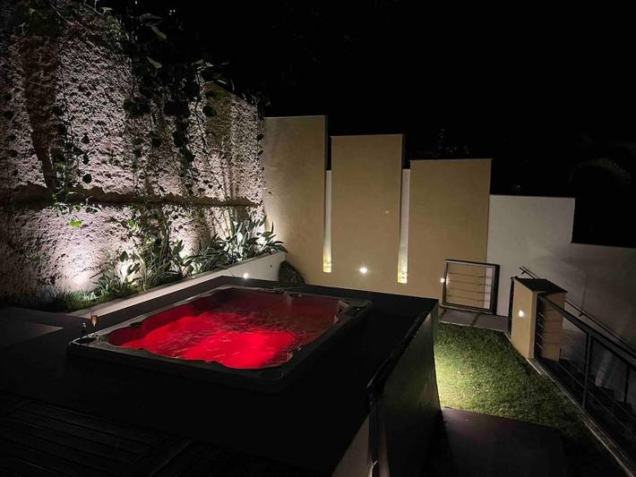 Casas e apartamentos de temporada para 6 pessoas, com piscina e sauna e ainda vista and jardim, com animais de estimação em Laranjeiras