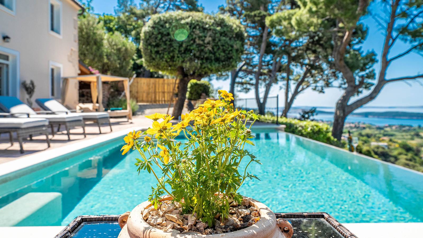 Vila Pantovcak with stunning views by Villas Guide in Banjol, Rab