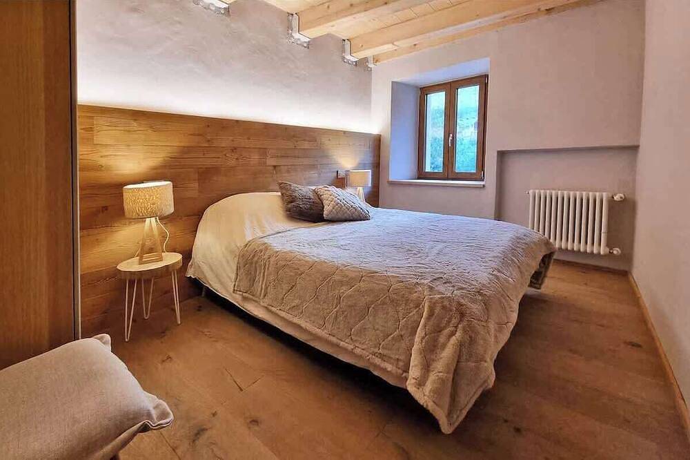Entire apartment, Alpine Cozy Nook Summ in Courmayeur, Massif du Mont-Blanc
