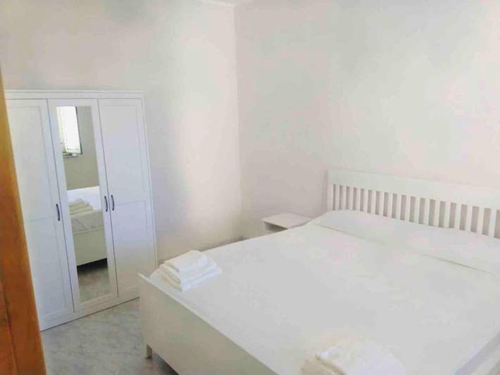 Gîte pour 6 personnes, avec vue et terrasse à Torre Faro - 4