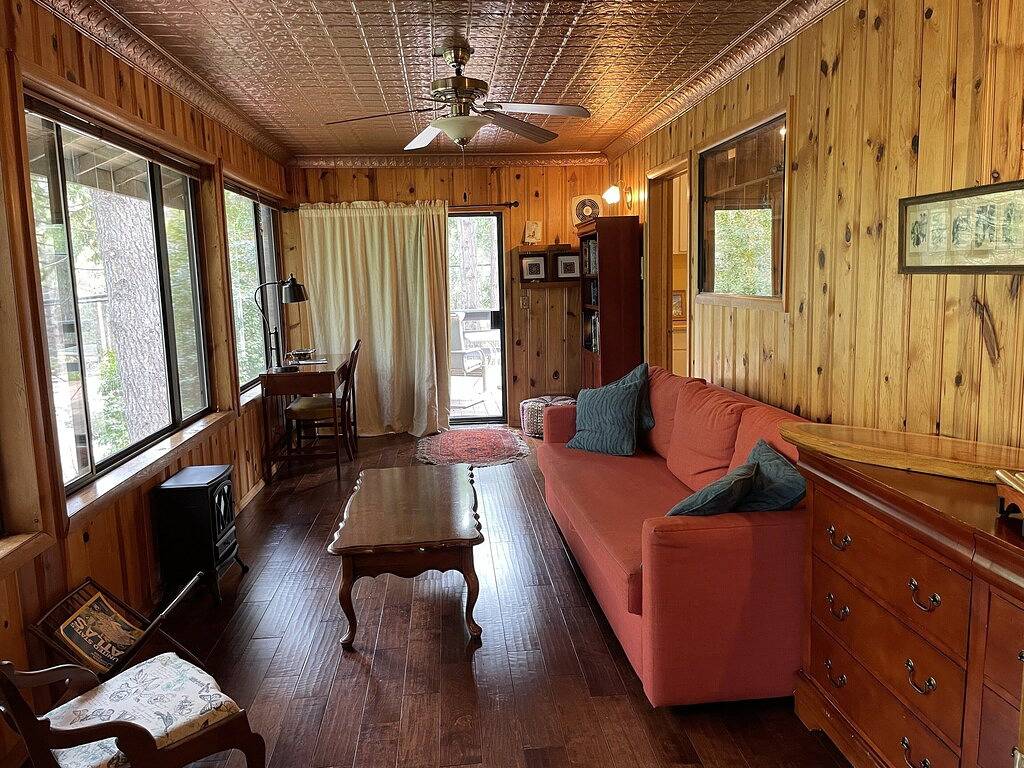 Glenbrook House with High Speed Internet in Grass Valley, Nevada County