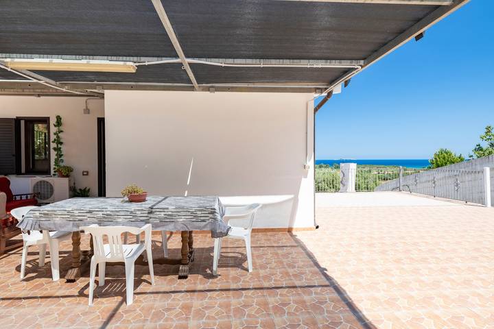Maison de vacances sans animaux Vista Mare avec vue sur la mer, jardin et Wi-Fi. in Cardedu, Province de Ogliastra