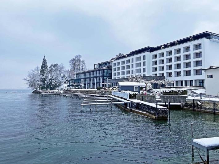Hôtel pour 4 personnes, avec vue ainsi que jardin et sauna à Weggis