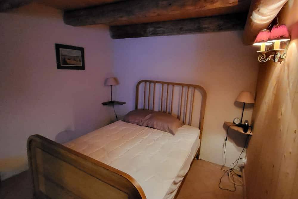 Ferme rénovée authentique in Tours-sur-Meymont, Parc Naturel Régional Livradois-Forez