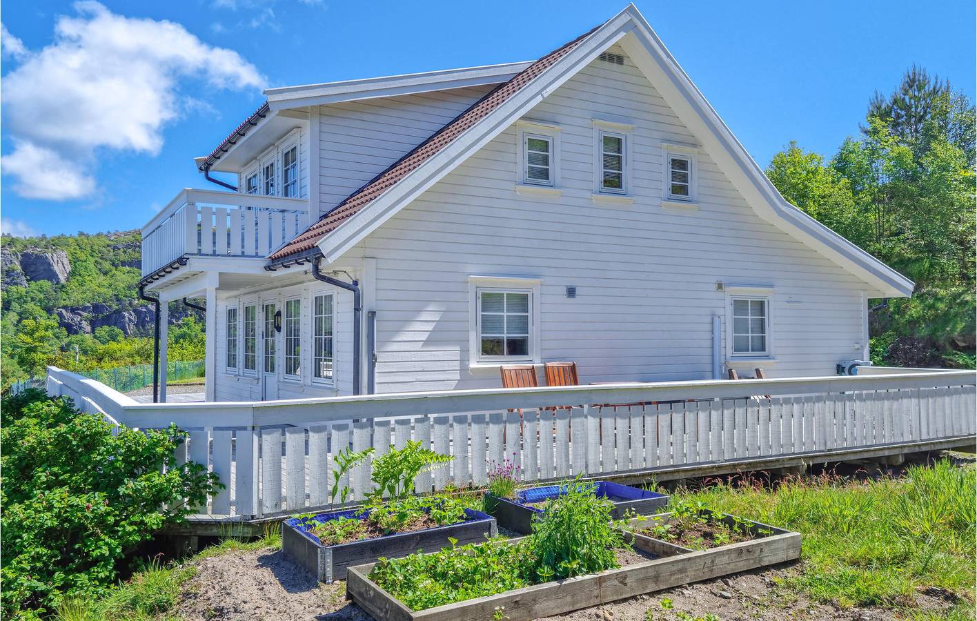 Ferienhaus für 8 Personen mit Garten in Lindesnes