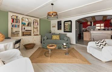 Gîte pour 4 personnes, avec terrasse et piscine, animaux acceptés à Roquemaure