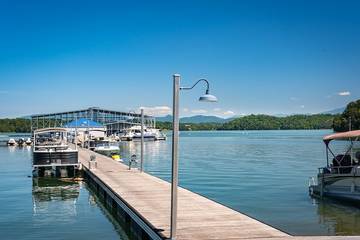 Log Cabin for 2 Guests in Douglas Lake, Sevier County, Picture 4