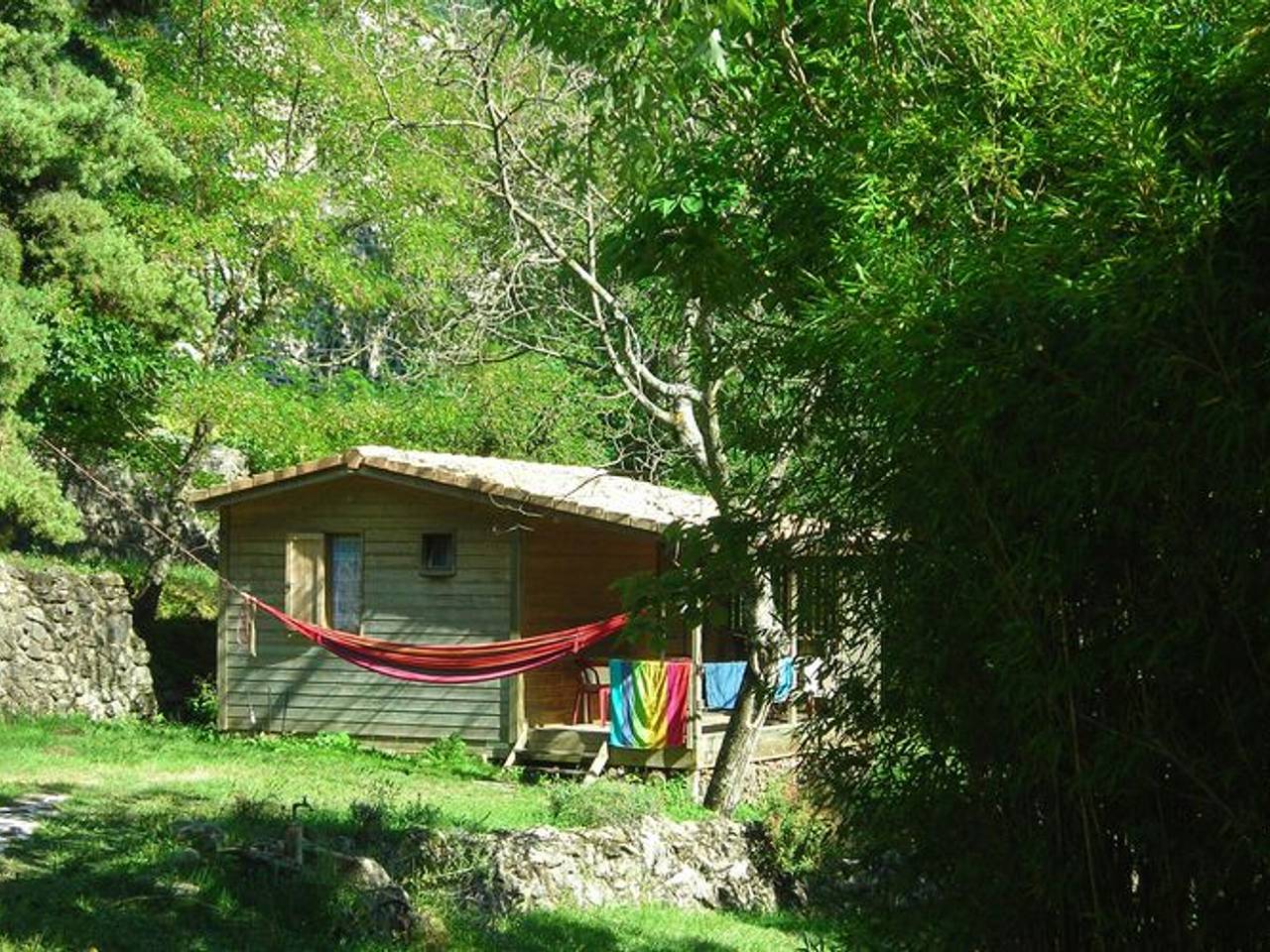 Chalet avec Terrasse et Salon de Jardin à Darbres in Darbres, Ardèche