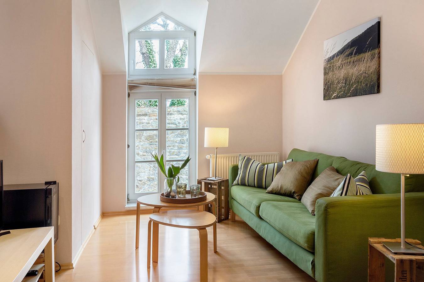 Ganze Wohnung, Ferienwohnung 'Eulenturm' mit Gemeinschaftsgarten, Balkon und Wlan in Iphofen, Fränkisches Weinland