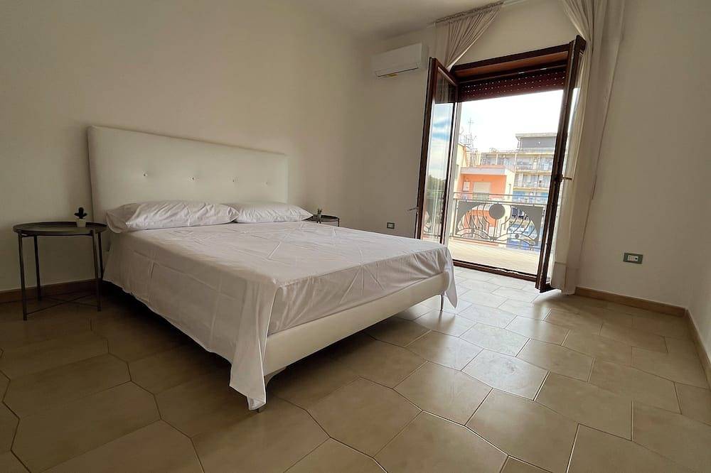 Apartamento entero, Suitable for groups, strategic location between Pompeii and Sorrento in Castellammare di Stabia, Provincia de Nápoles
