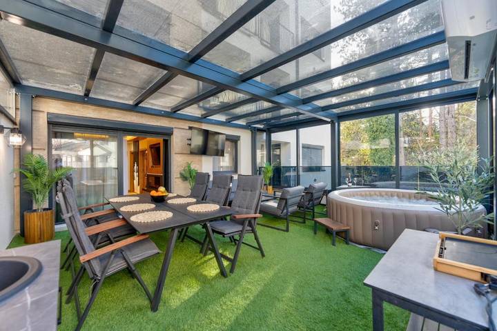 Ferienwohnung für 4 Personen, mit Garten und Ausblick in Zlatibor