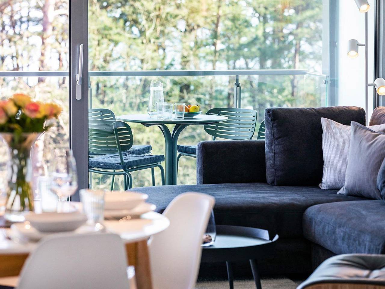 Ganze Wohnung, Fewo Strandhafer: Design-Ferienwohnung 95 m², 2 Terrassen mit Meerblick in Prora, Binz