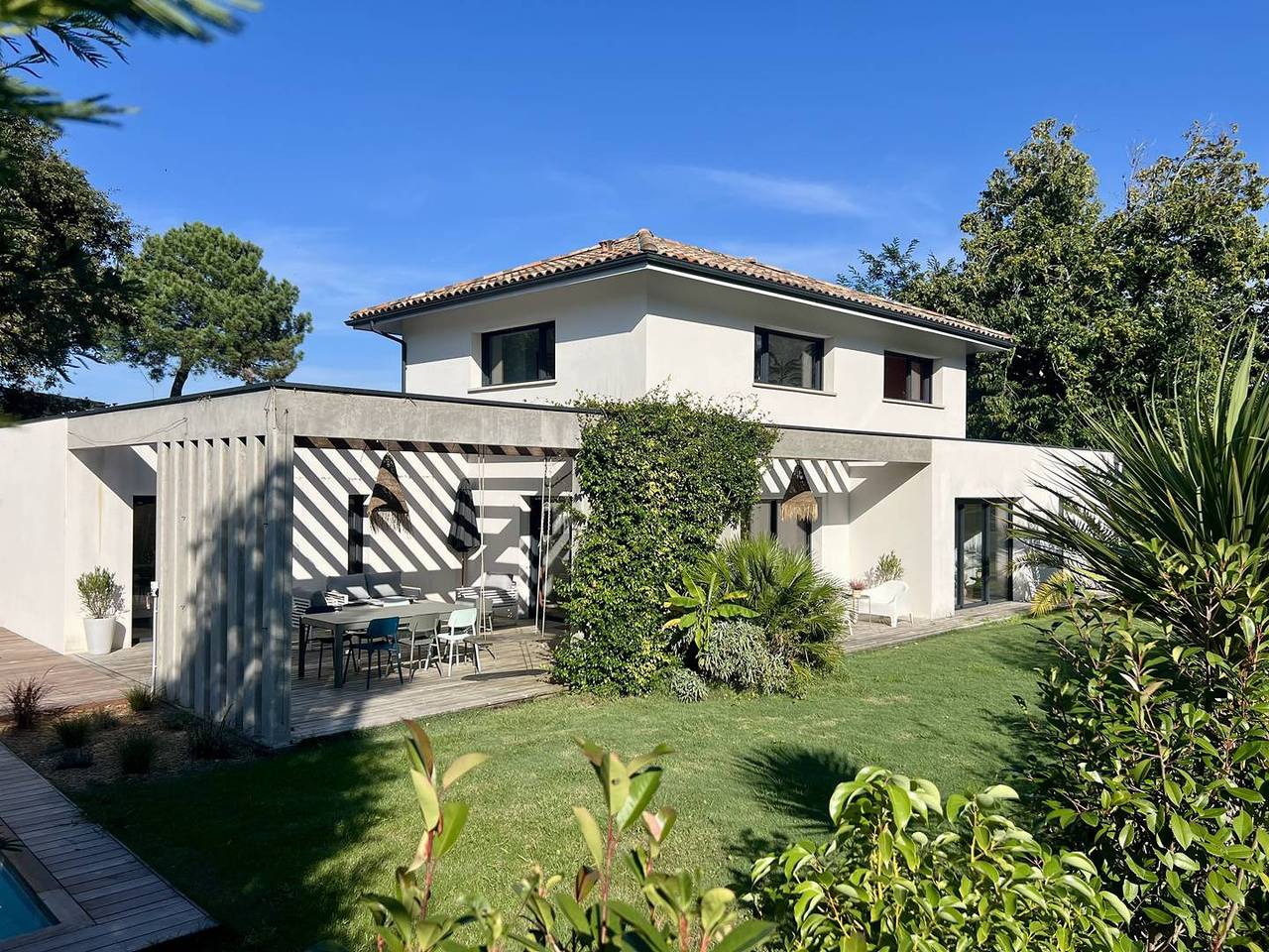 Appartement de vacances entier, Villa Tuaana – Maison 8 pers avec piscine chauffée, sécurisée et climatisation, à 5 min des plages in Seignosse, Côte d’Argent