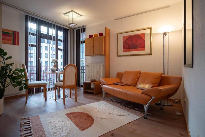 Ferienwohnung für 5 Personen, mit Balkon und Ausblick in Hilden - 2