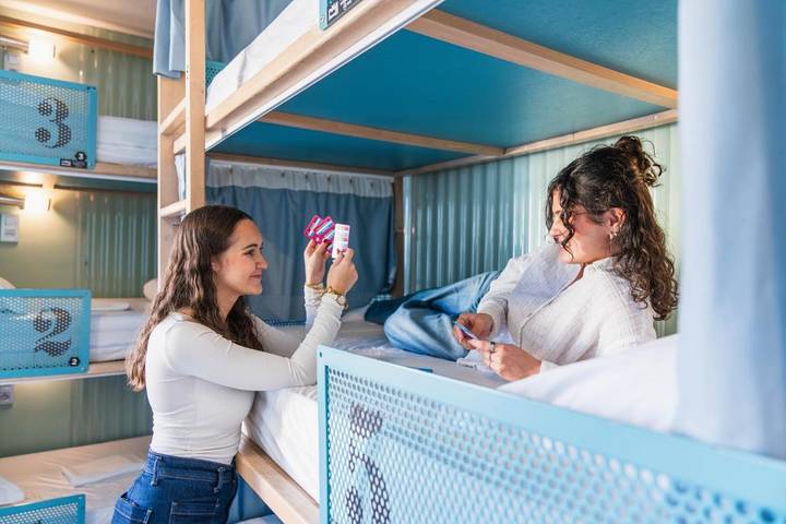 Location de vacances pour 5 personnes, avec terrasse dans Gare de Nice ville - 2