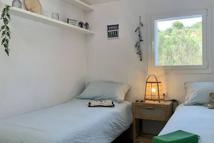 Ferienhaus für 8 Personen, mit Garten und Whirlpool sowie Balkon in Cadaques - 3