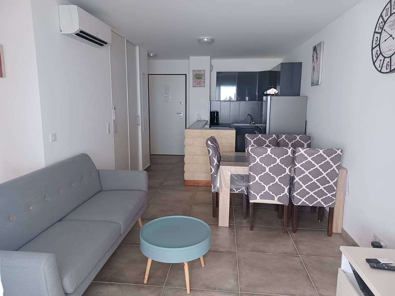 Entire apartment, Modern Apartment in Lucciana with Terrace, 45m² in Lucciana, Bastia region