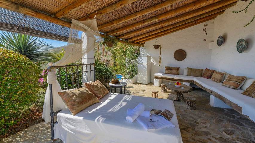 Casa rural para 6 personas, con jacuzzi además de piscina y balcón/terraza en Canillas de Aceituno - 3