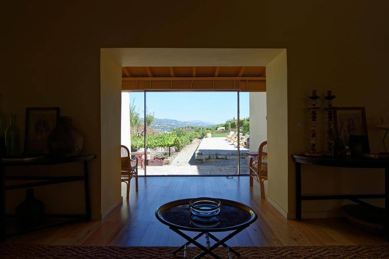 Villa in Serra do Marão, Cambres