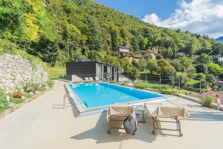 Gîte pour 3 personnes, avec vue sur le lac ainsi que piscine et terrasse dans Nesso - 2