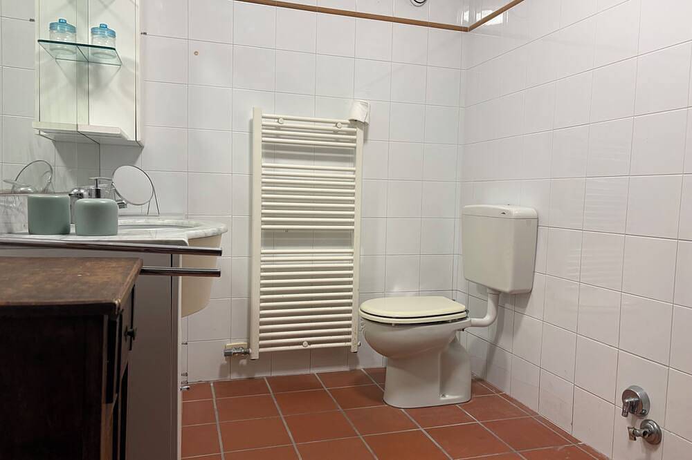 Ganze Wohnung, Marciaga, rustic in ancient hamlet in Costermano, Gardasee-Berge