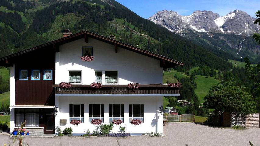 Ferienwohnung für 4 Personen, mit Garten, mit Haustier im Kleinwalsertal