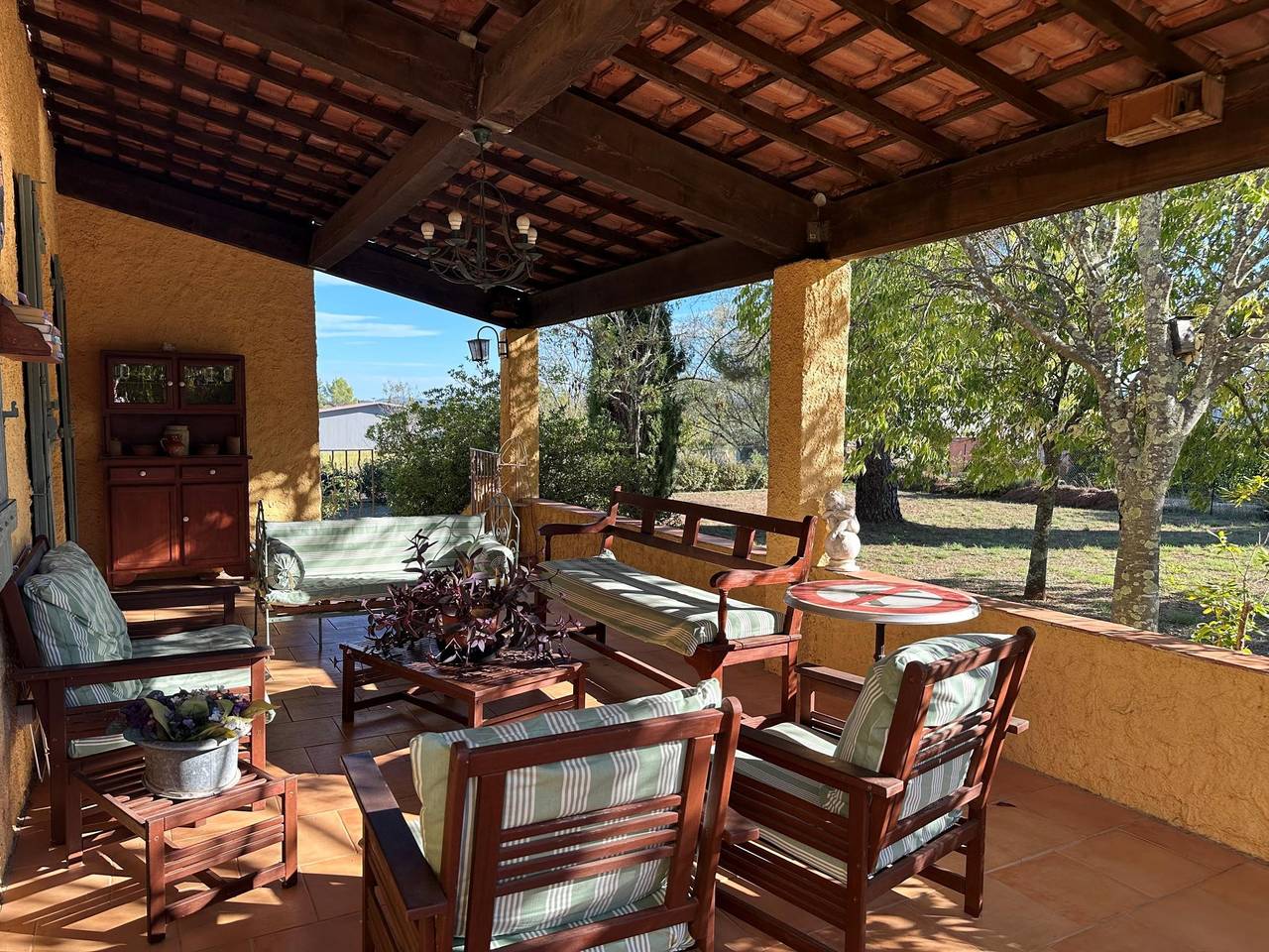 Rurally located holiday home with private pool in Cotignac, Región Brignoles