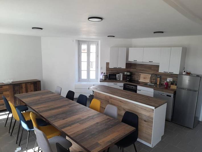 Location de vacances pour 12 personnes, avec terrasse et jardin à La Meilleraie-Tillay