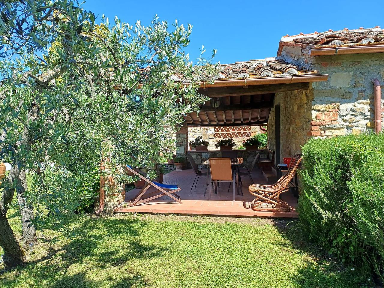 Apartamento entero, Casa rural en Toscana con vistas al olivar in Bucine (Gemeinde), Chianti