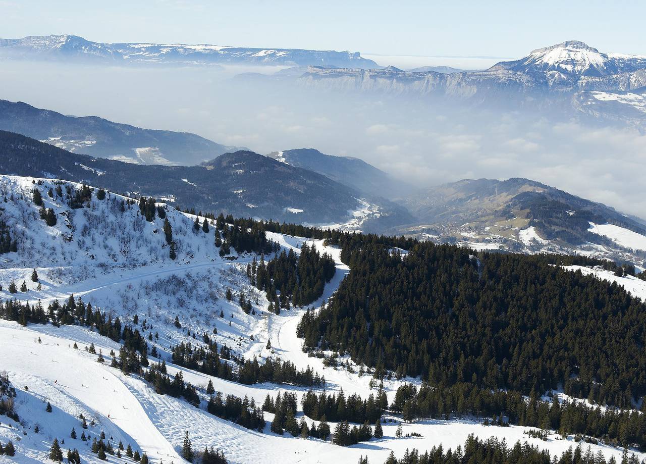 Entire apartment, Vvf Les 7 Laux Massif de Belledonne - 3 room apartment 6 people and 1 baby - 2 years old  in Prapoutel, Les Adrets