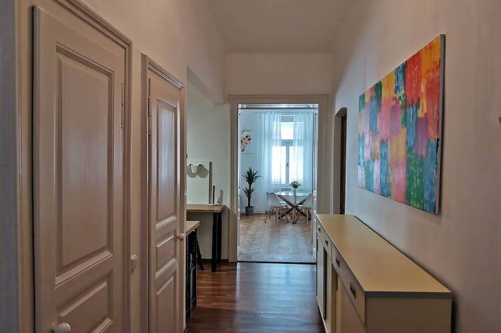 Ferienwohnung für 5 Personen, mit Whirlpool und Terrasse in Bratislava