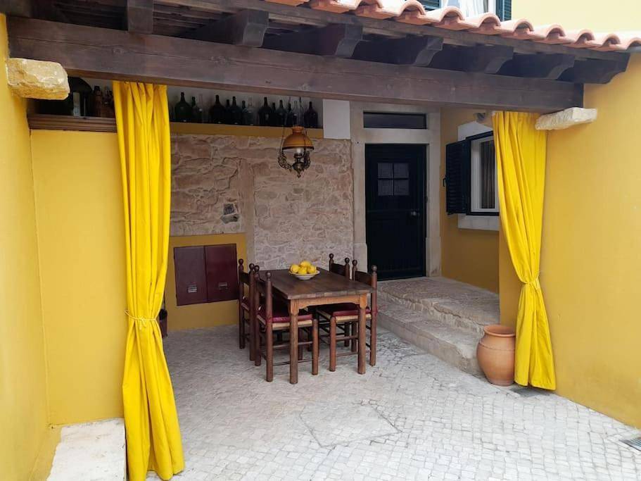 Apartamento inteiro, One-Bedroom Apartment in Tomar, Sicó/Alvaiazere