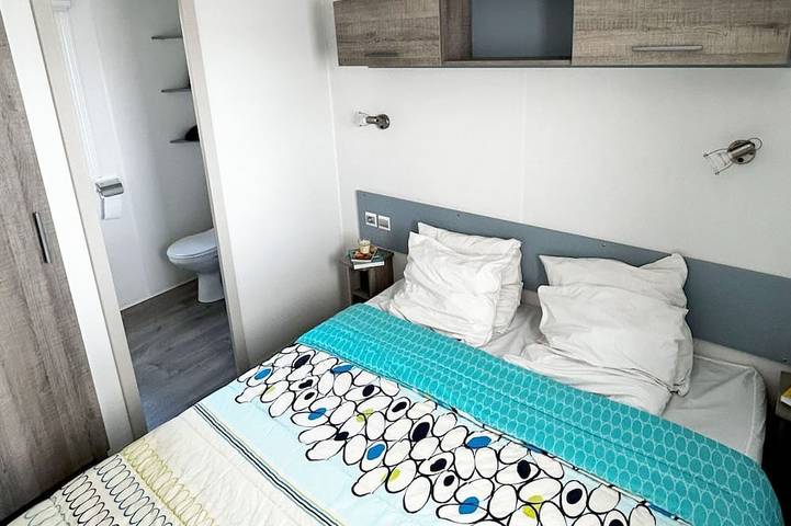 Camping pour 6 personnes, avec terrasse et piscine à Le Muy - 2