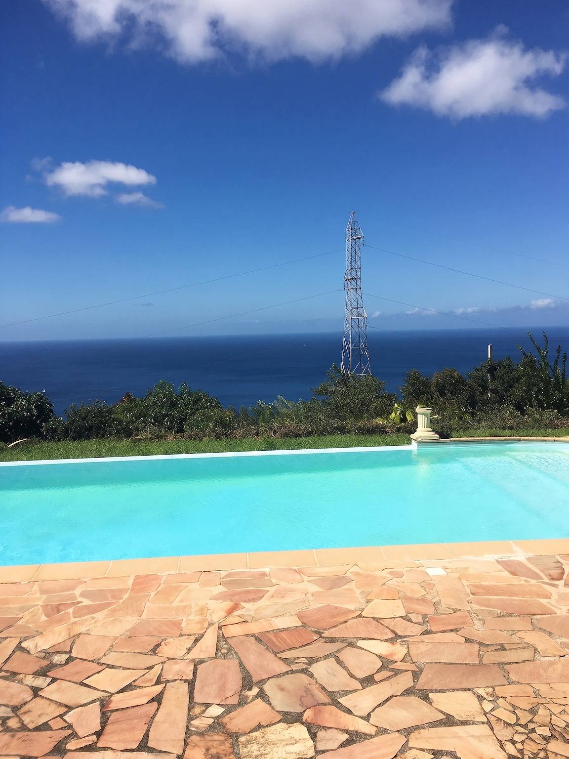 Bezaubernde Villa mit Meerblick und Pool in Le Carbet in Le Carbet, Martinique