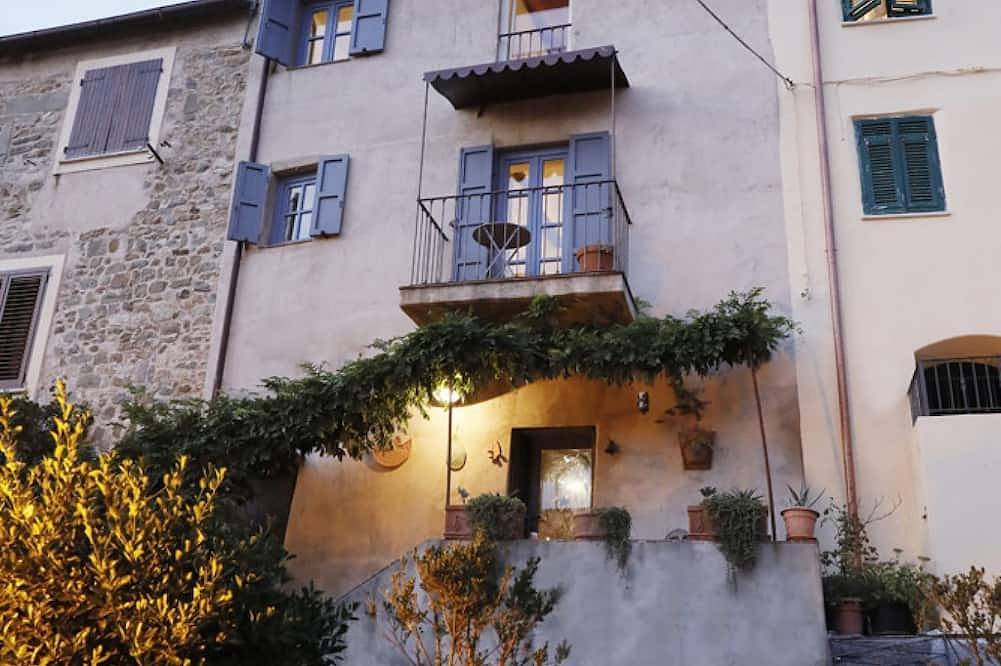 Ganze Wohnung, [Casa Fernanda] in Aulla, Val di Magra