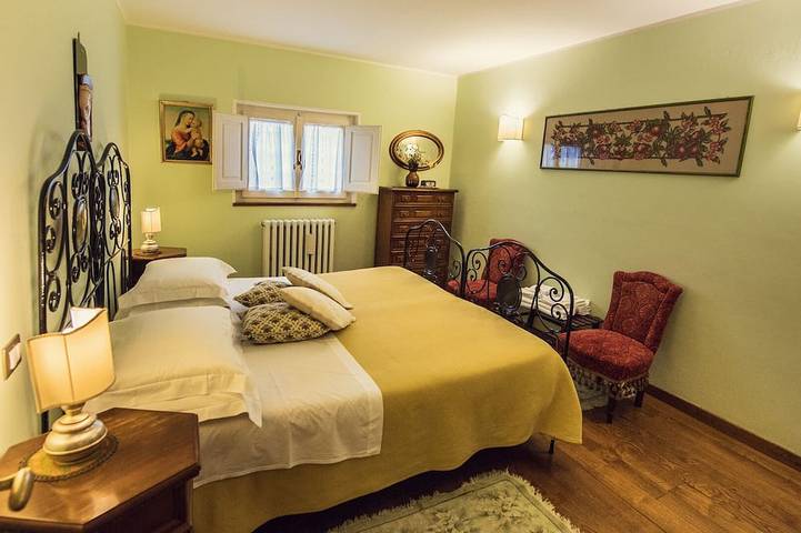 Villa Nuba,residenza 5min dal centro,jacuzzi,eco piscina,wifi veloce,parcheggio, in Perugia, Perugia e dintorni