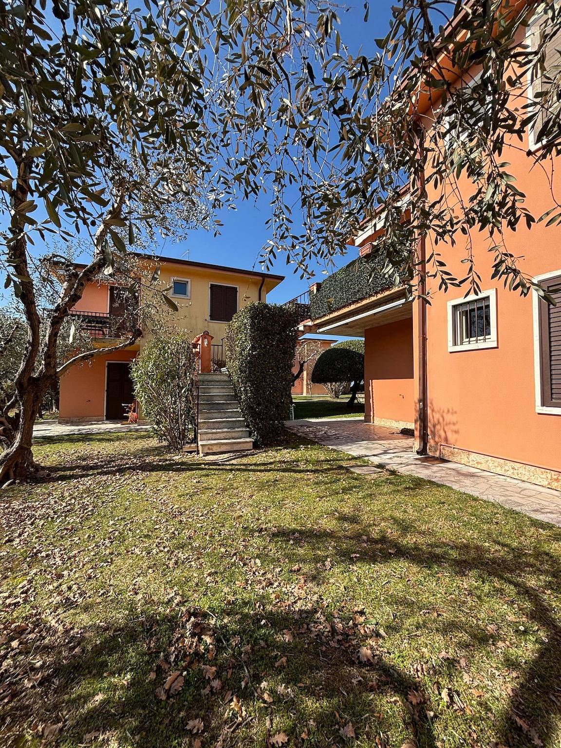 Ganze Wohnung, Il Poggio Blu apartment in Bardolino, Gardasee-Berge