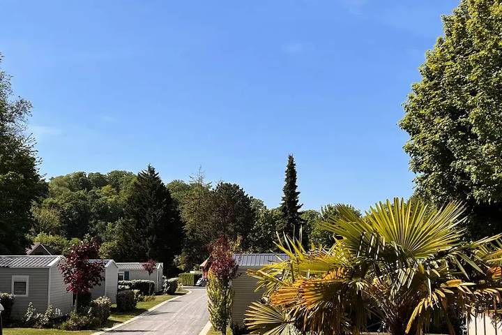 Mobil home pour 4 personnes, avec vue ainsi que terrasse et piscine à La Calotterie