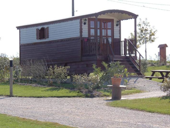 Location de vacances pour 2 personnes, avec sauna ainsi que jardin et vue à Chisseaux - 3