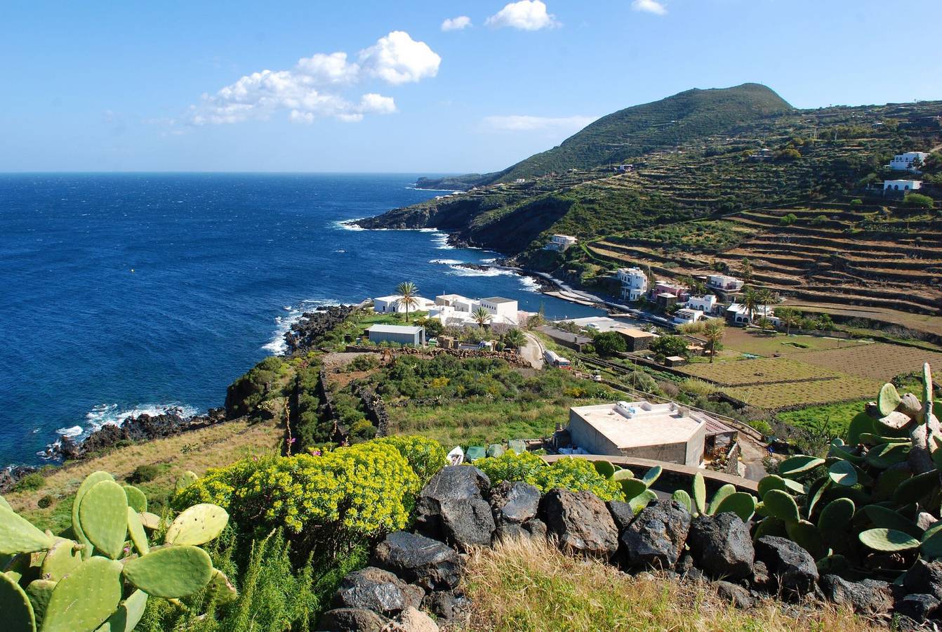 Casa vacanze "Villa Adriana" con terrazza e Wi-Fi in Città di Pantelleria (Italia), Isola di Pantelleria (Italia)